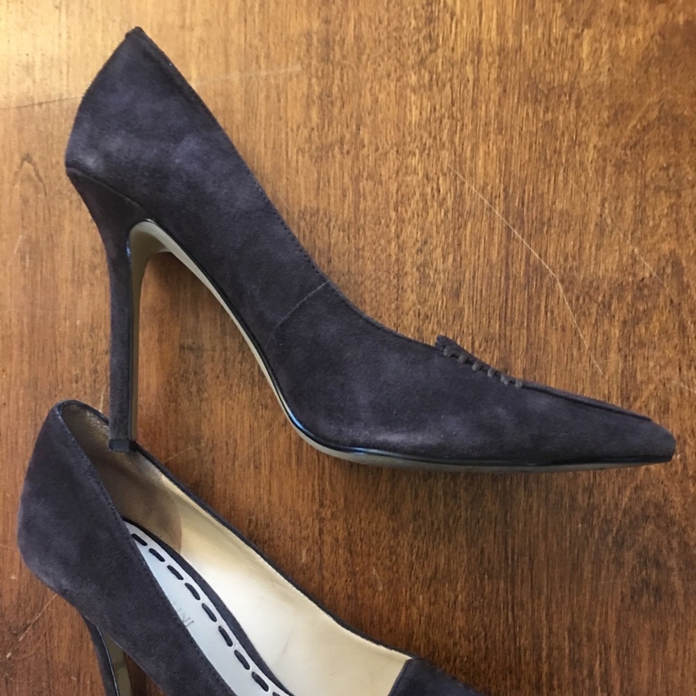 Enzo Angiolini grey/plum suede pumps.